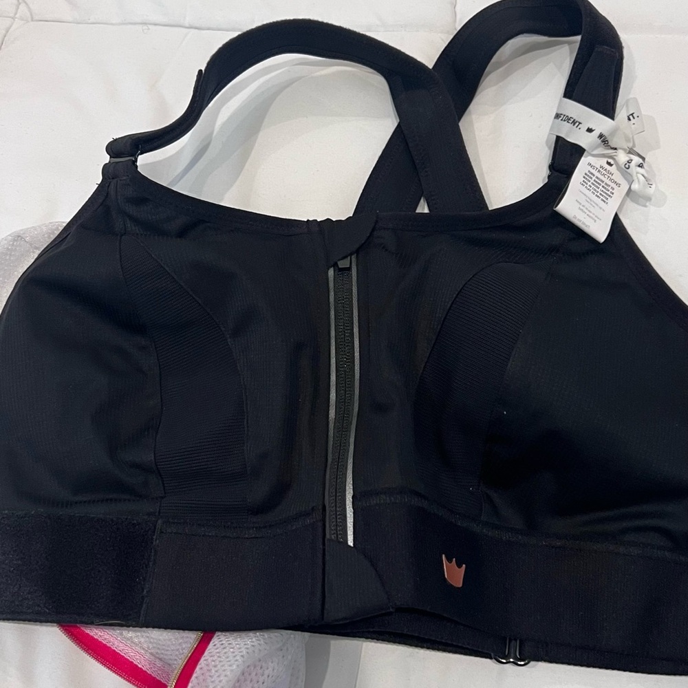 SHEFIT Black Sports Bra Ultimate Comfort